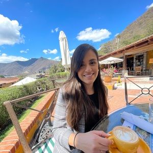 Meet your Posher, Fernanda